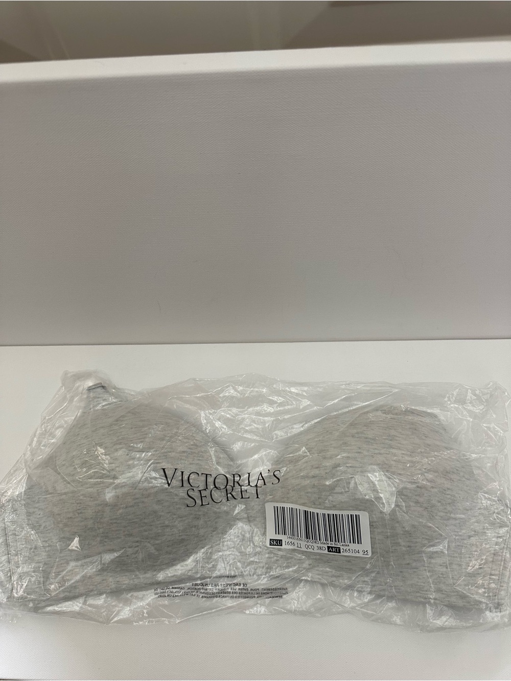 Victoria's Secret Light Heather Gray T-Shirt Bra 38D NWT